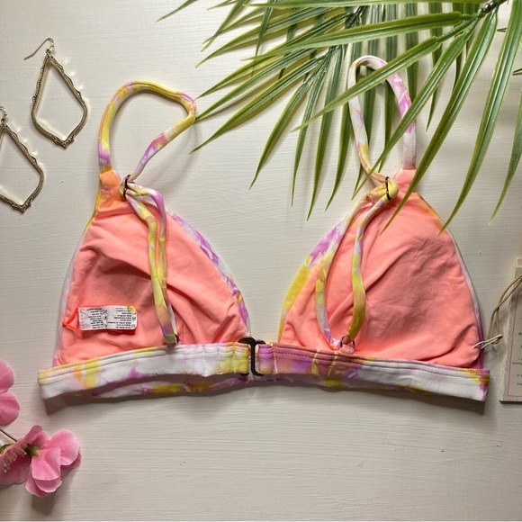 Maaji • Tie Dye Fixed Tri Bikini Top 🦜🏝️ - Picture 3 of 6
